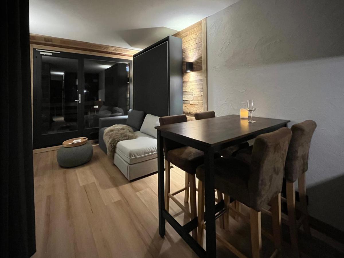 Les Cerfs - Appartement & Studio - Anzère Eksteriør bilde
